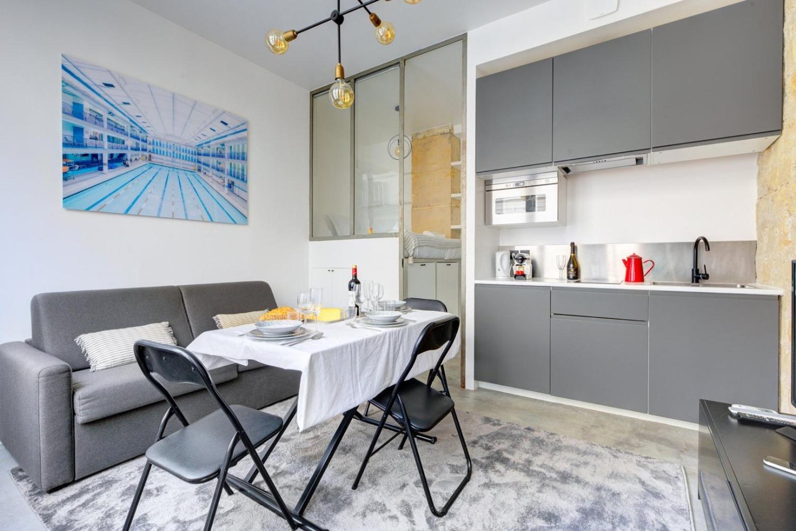 Bluestay 150 - A * Paris
